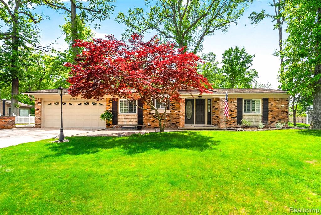 8733 Woodside Drive, Grosse Ile, MI 48138 — front exterior