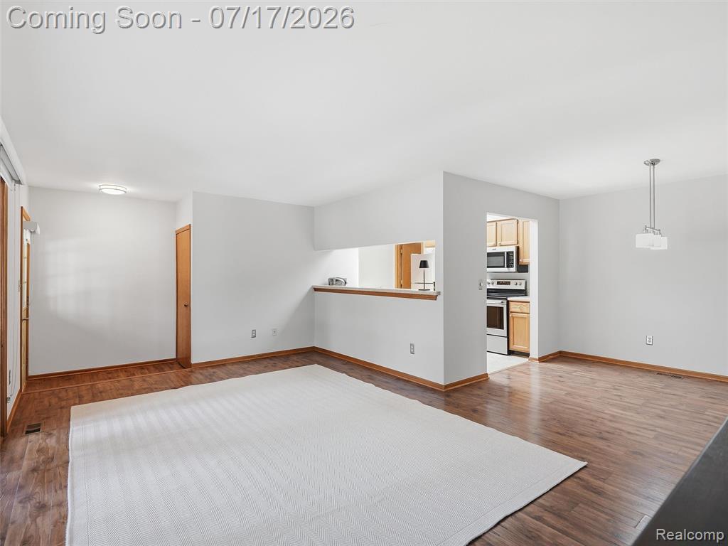 49139 Conway Court, 25, Utica, MI 48315 — Photo 9