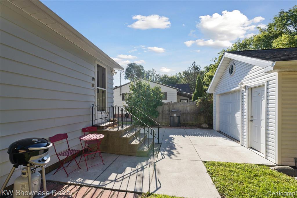 603 W Clinton Street, Howell, MI 48843 — Photo 21