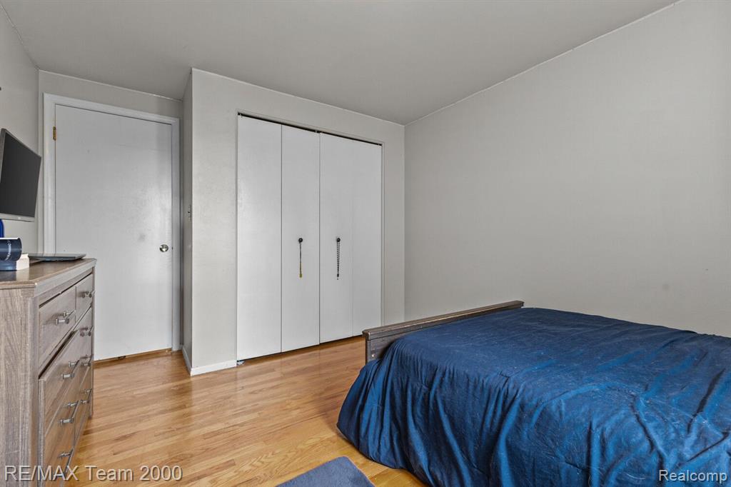 708 DOVER Street, Dearborn Heights, MI 48127 — Photo 21