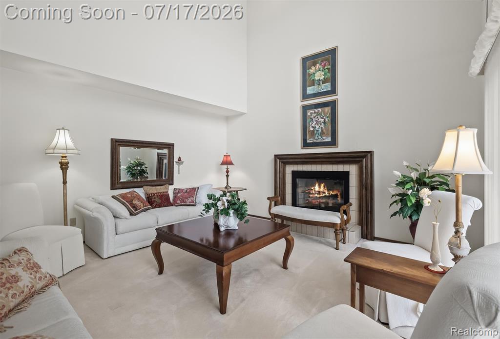 5863 Seville Circle, Orchard Lake Village, MI 48324 — Photo 13
