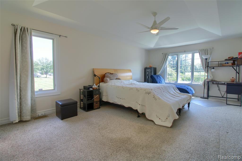 4600 Dolores Drive, Trenton, MI 48183 — Photo 24
