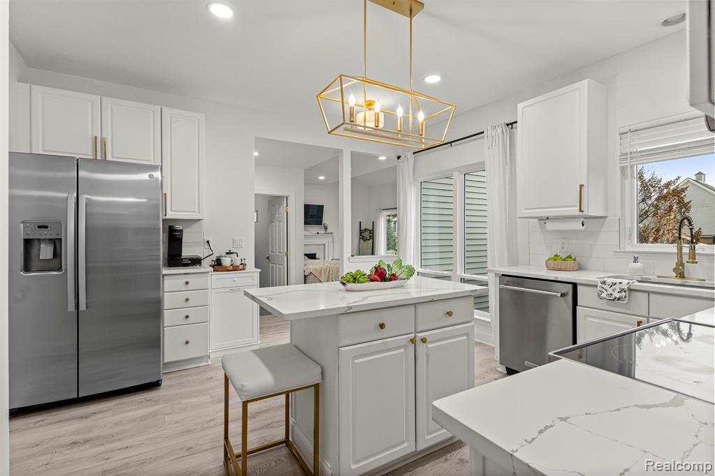 1065 Equestrian Drive, South Lyon, MI, 48178