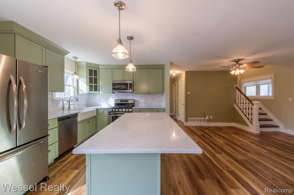 557 Green Cove Drive, Holly, MI 48442 — Photo 5