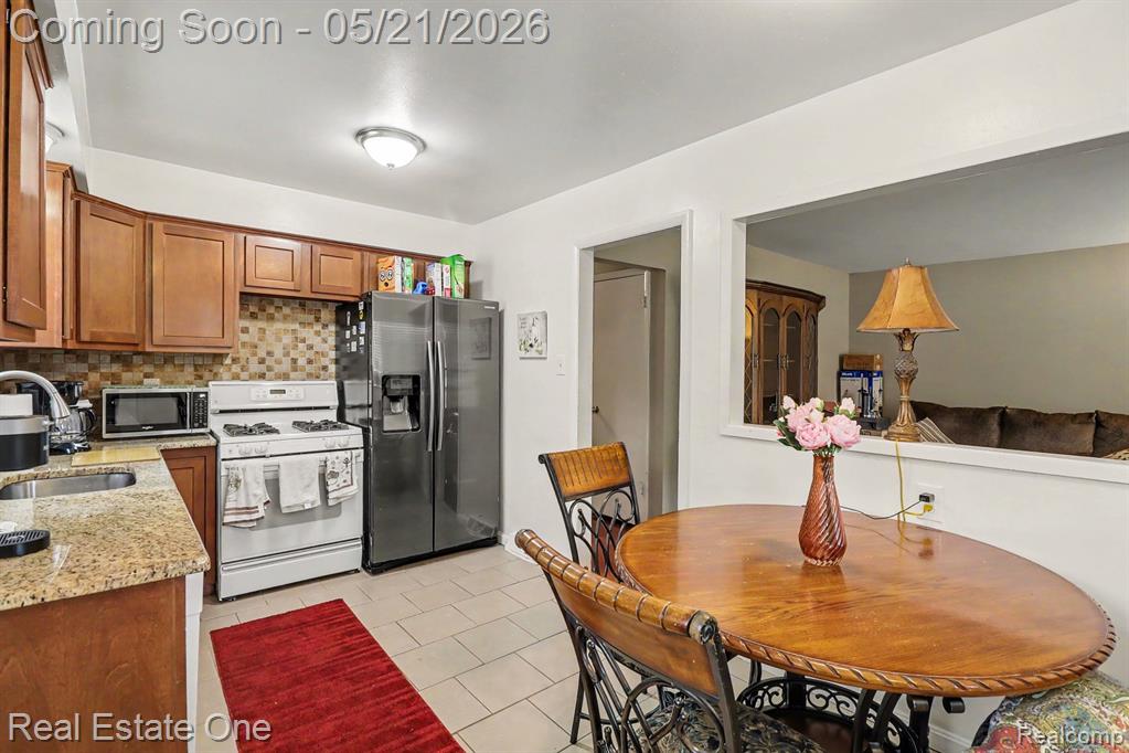 6305 Beech Daly Road, Taylor, MI 48180 — Photo 12