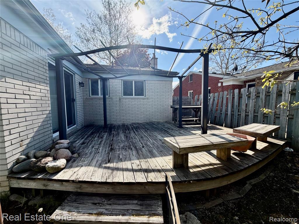 6251 N Charlesworth Street, Dearborn Heights, MI 48127 — Photo 32