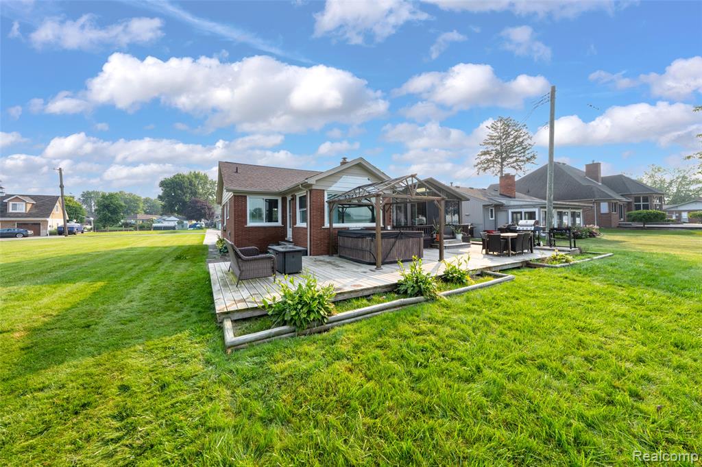 7995 Colony Drive, Clay, MI 48001 — Photo 8