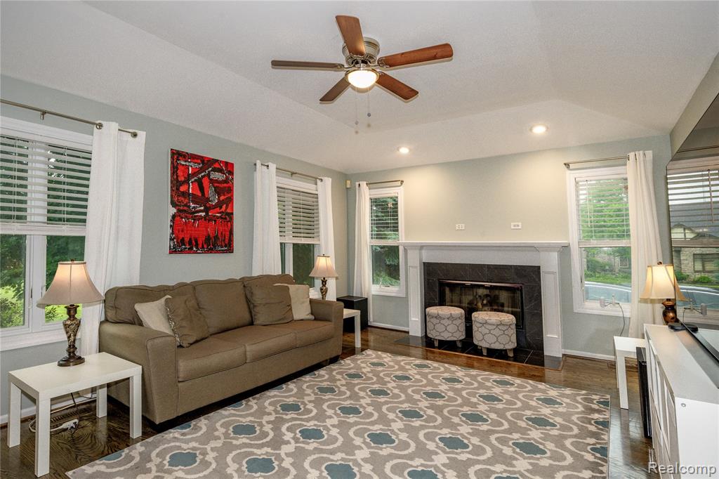 8140 Staghorn Trail, Clarkston, MI 48348 — Photo 10