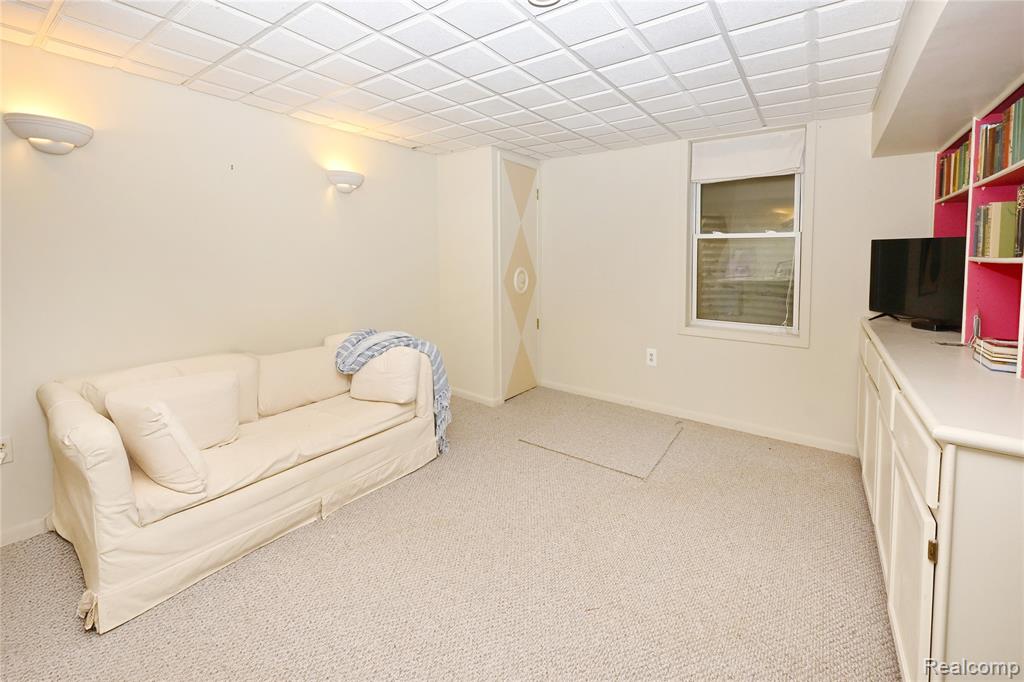 5084 Buckingham, Troy, MI 48098 — Photo 22