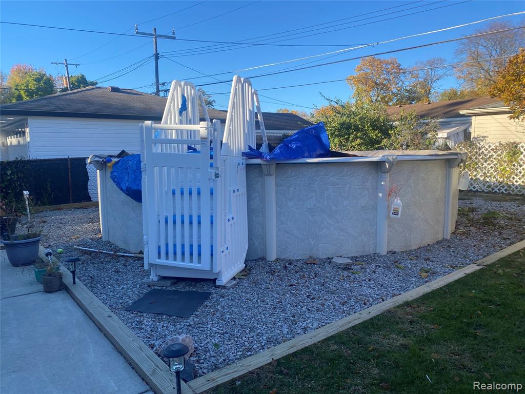 7696 Rosemary Street, Dearborn Heights, MI 48127 — Photo 19