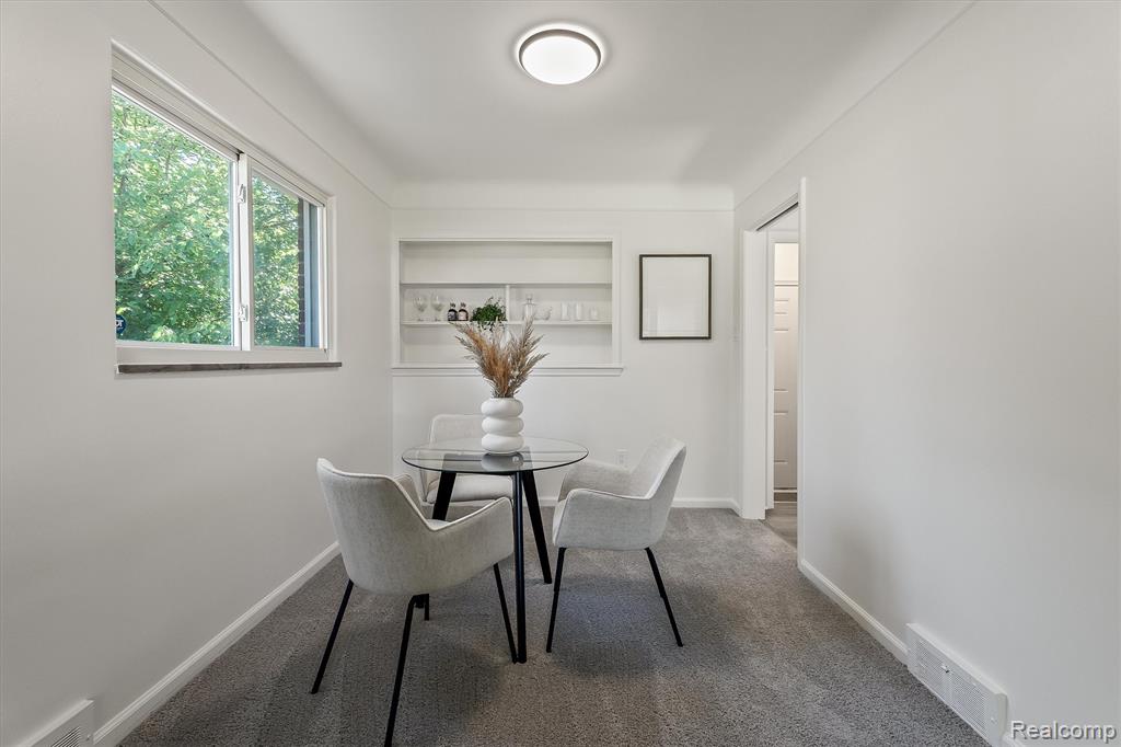 23520 Marlow Street, Oak Park, MI 48237 — Photo 20