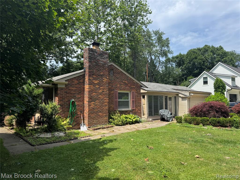 6490 Thurber Road, Bloomfield Hills, MI 48301 — Photo 2