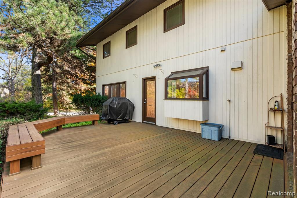 4724 Tara Court, West Bloomfield, MI 48323 — Photo 40