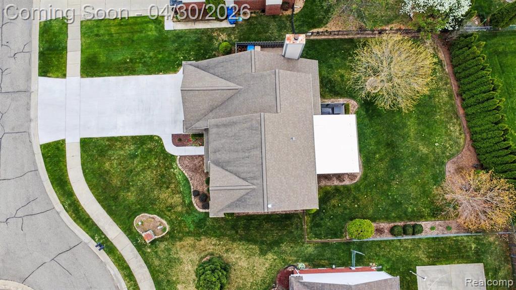 6883 Essex Court, Waterford, MI 48327 — Photo 30