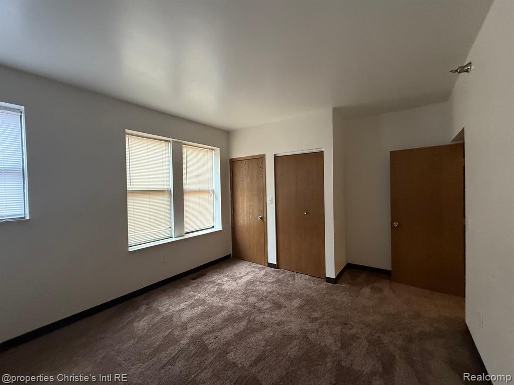 590 PARKVIEW Drive, Detroit, MI 48214 — Photo 16