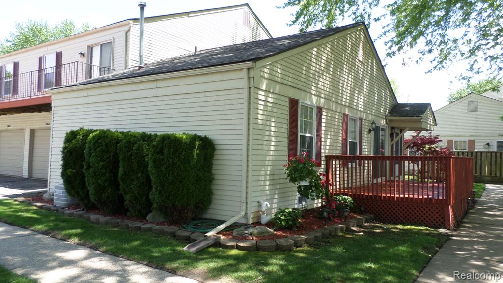 33612 Bayview Drive, New Baltimore, MI 48047 — Photo 3
