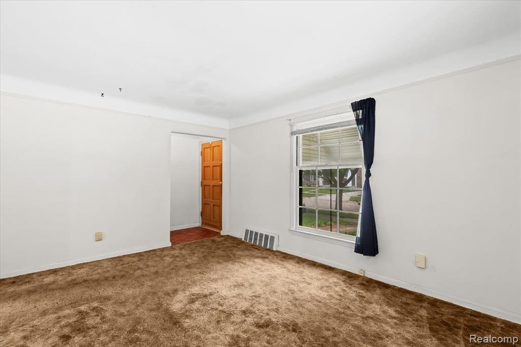 4069 GRIFFITH Avenue, Berkley, MI 48072 — Photo 5