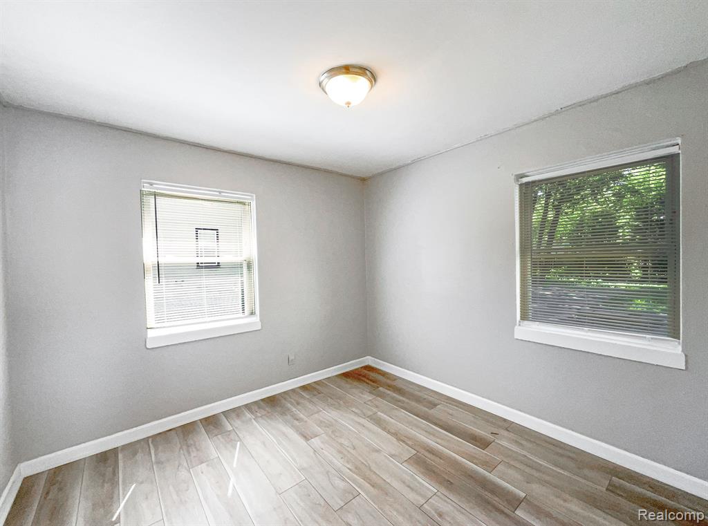 7054 FISHER Avenue, Warren, MI 48091 — Photo 5