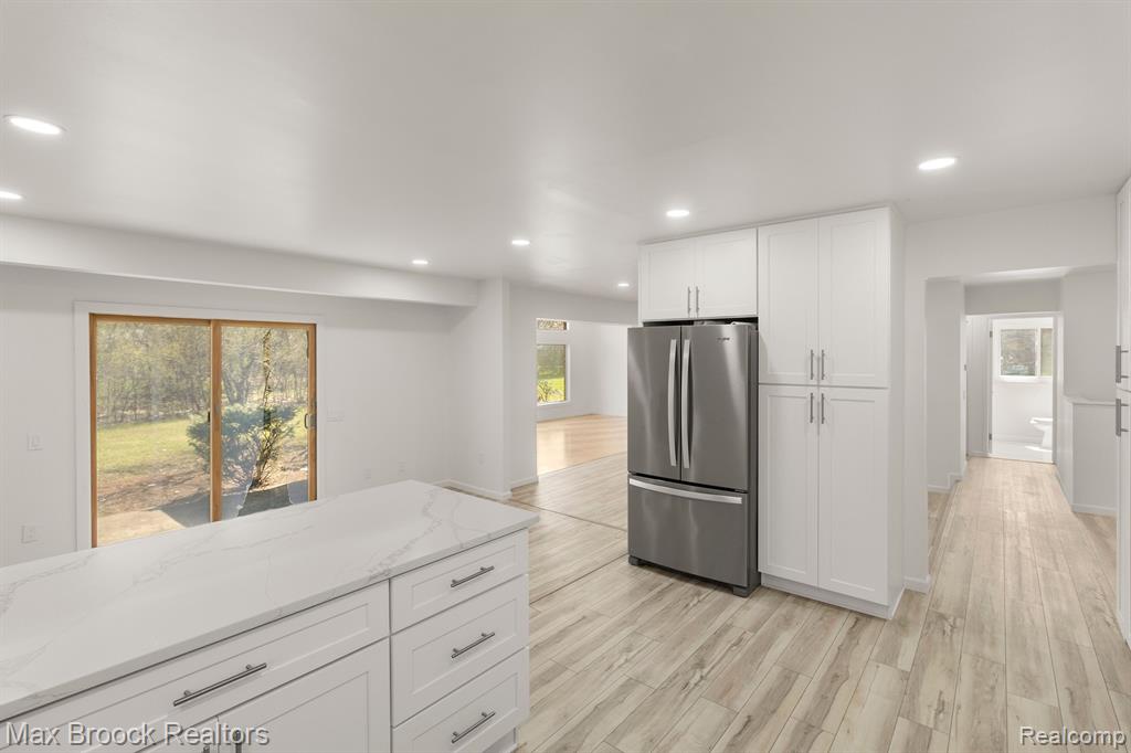 6207 NICHOLAS Drive, West Bloomfield, MI — Photo 15