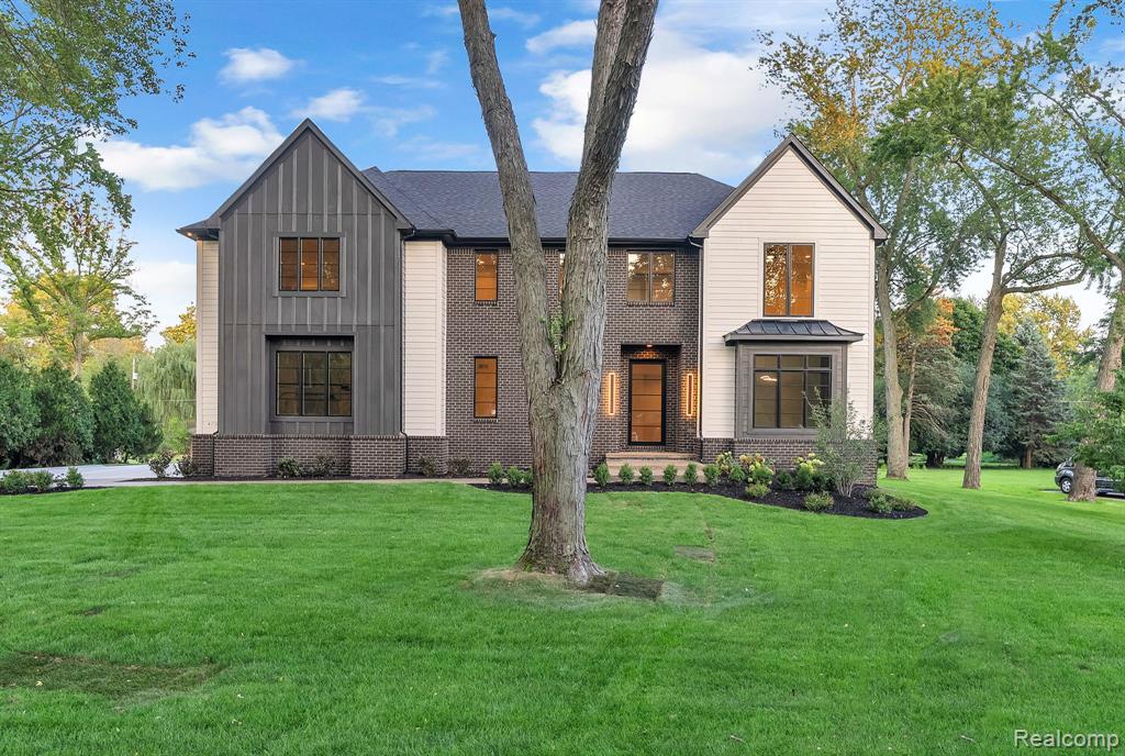 4731 Haddington Drive, Bloomfield, MI 48304 — Photo 12