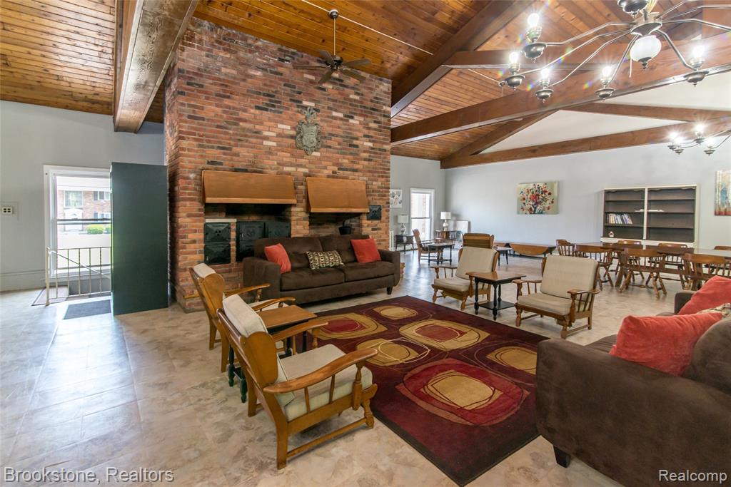 31831 Grand River Avenue, 49, Farmington, MI 48336 — Photo 18