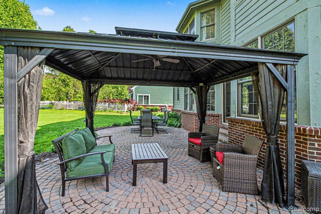 9367 Wildflower Way, Davisburg, MI 48350 — Photo 38