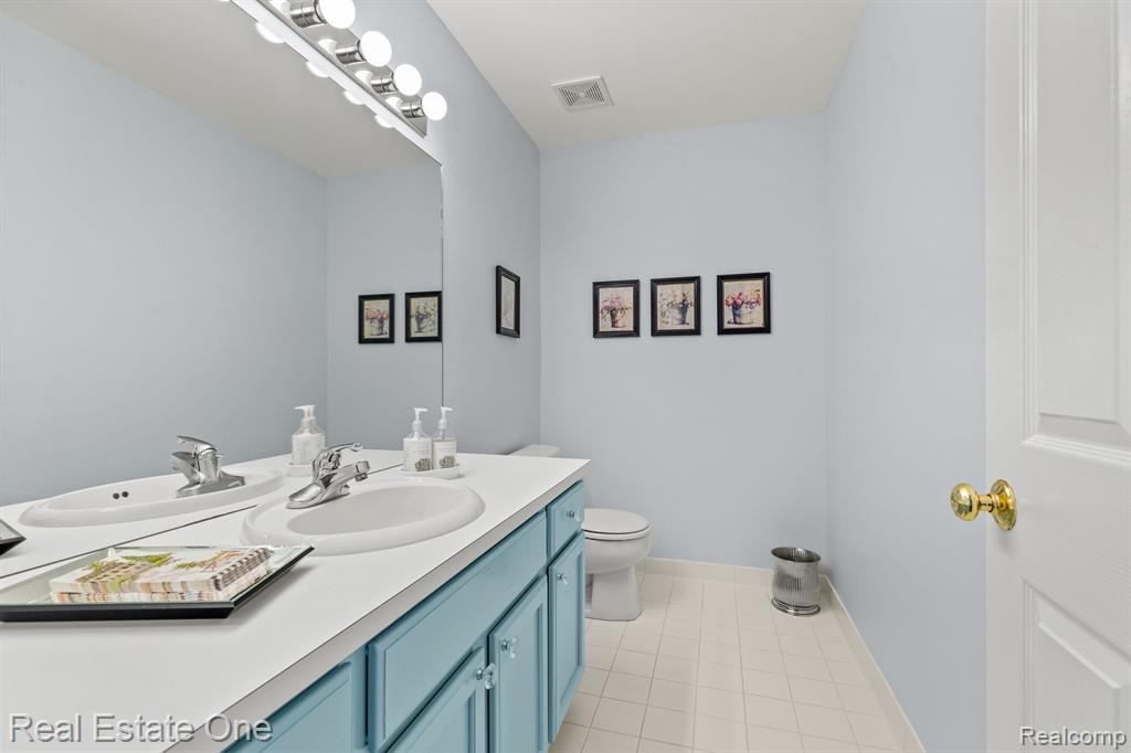 6424 HERON PARK Way, 41, Clarkston, MI — Photo 16