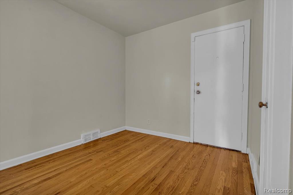 5164 Hereford Street, Detroit, MI 48224 — Photo 19