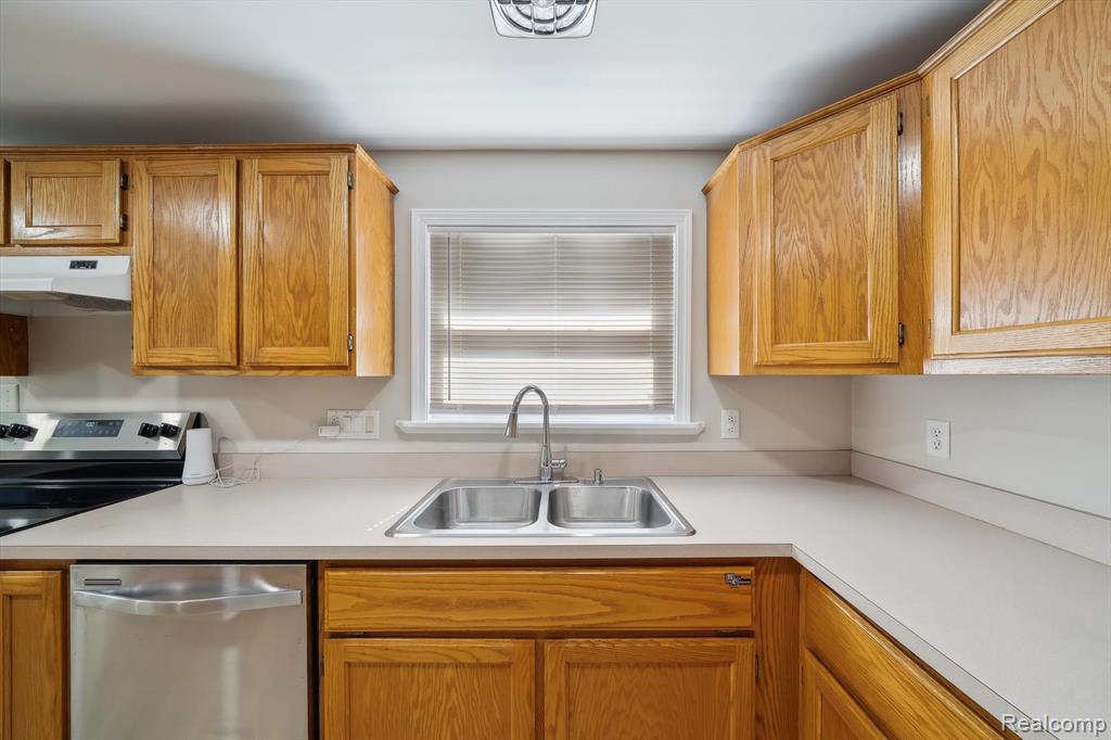 30808 Sheridan Street, Garden City, MI — Photo 10
