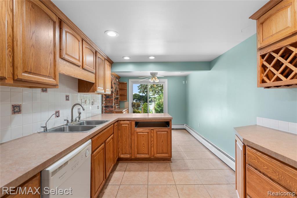 16172 Crest Drive, Linden, MI 48451 — Photo 20