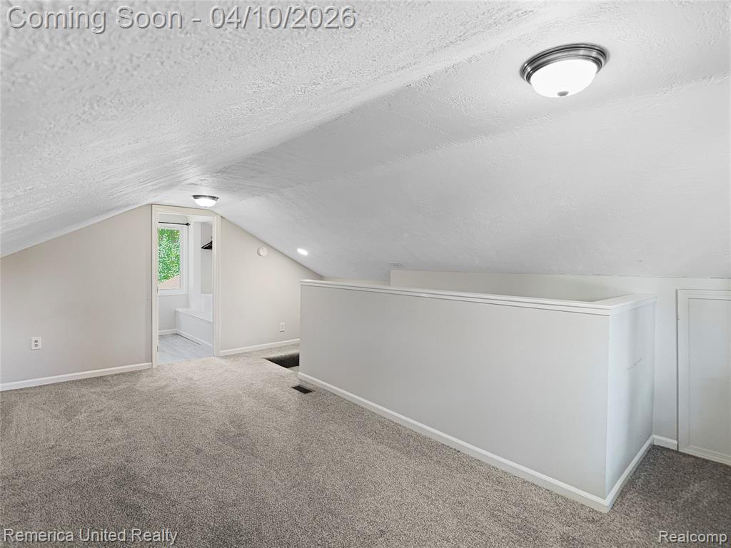 16431 Oak Hill Drive, Fenton, MI 48430 — Photo 41