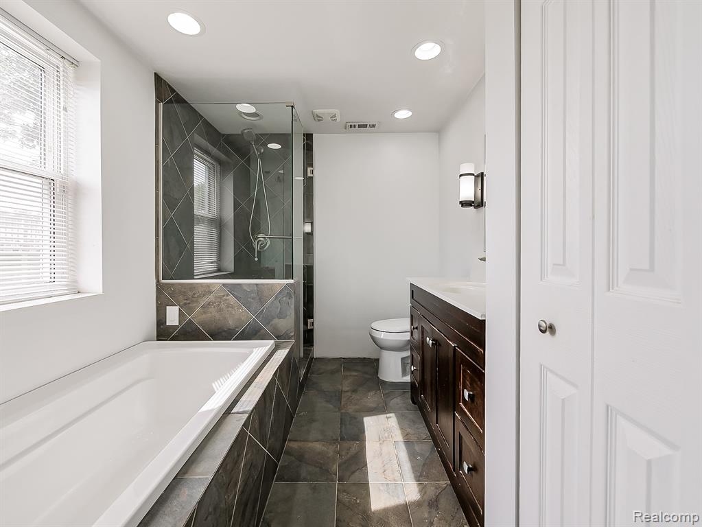 5600 Elmgrove Avenue, Warren, MI 48092 — Photo 15