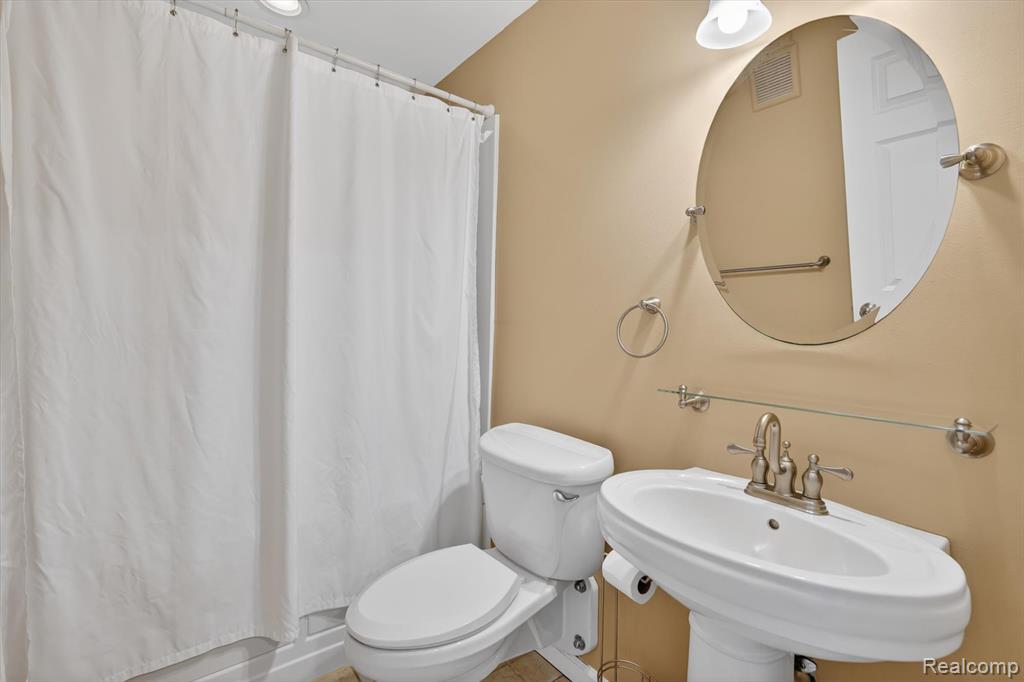 871 Windemere Drive, Brighton, MI 48114 — Photo 20