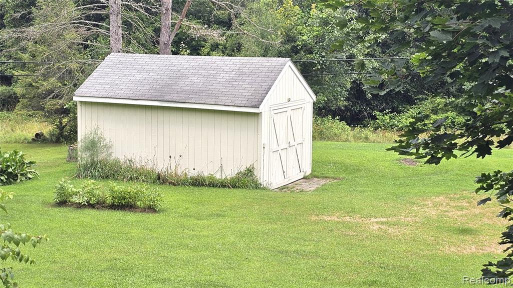 10040 Stinchfield Woods Road, Pinckney, MI 48169 — Photo 43
