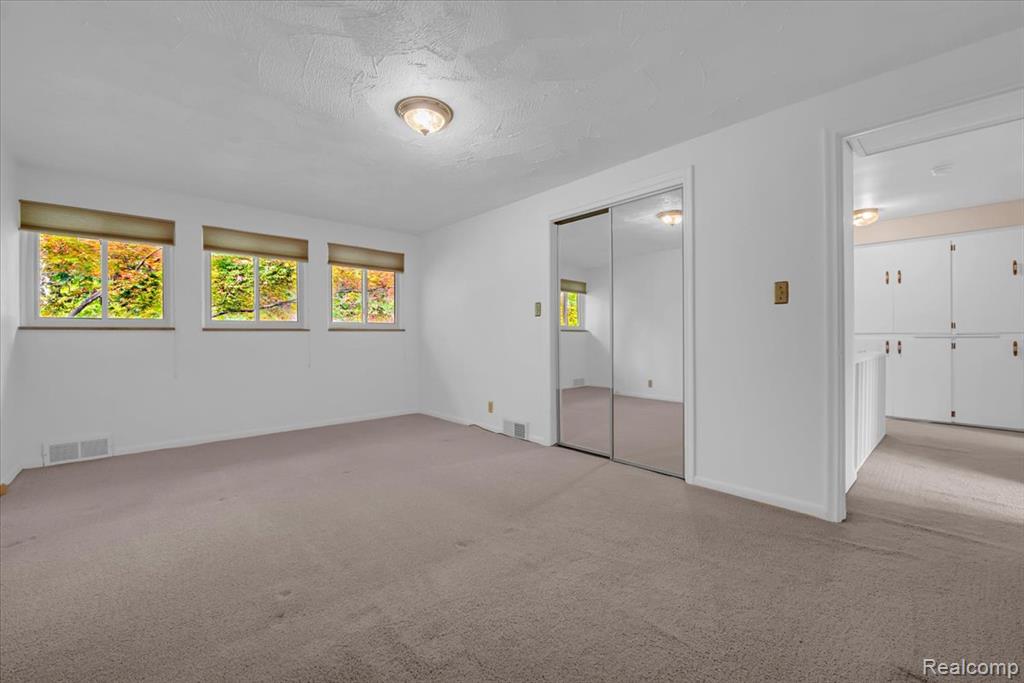 1076 Stratford Lane, Bloomfield Hills, MI 48304 — Photo 14