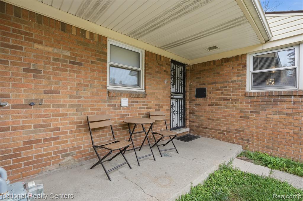 8345 Sirron Street, Detroit, MI 48234 — Photo 2