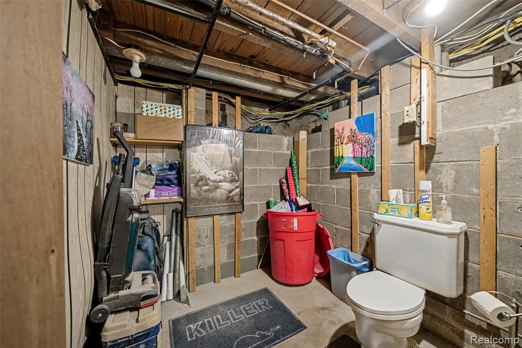 11849 Four Lakes Drive, South Lyon, MI 48178 — Photo 24