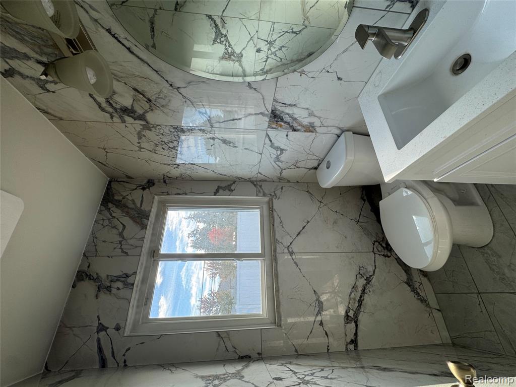 43005 FREEPORT Drive, Sterling Heights, MI 48313 — Photo 9