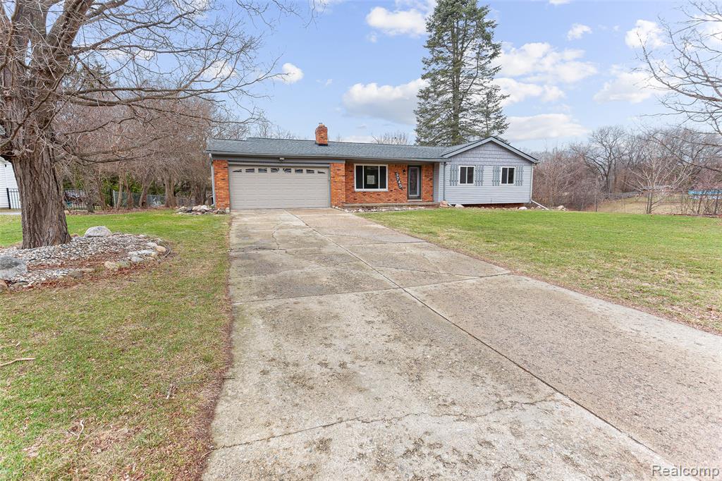 3745 Capitol Way, Highland, MI 48356 — Photo 33