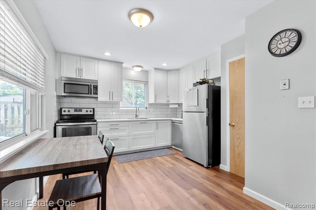 31817 Lafler Drive, Rockwood, MI — Photo 6