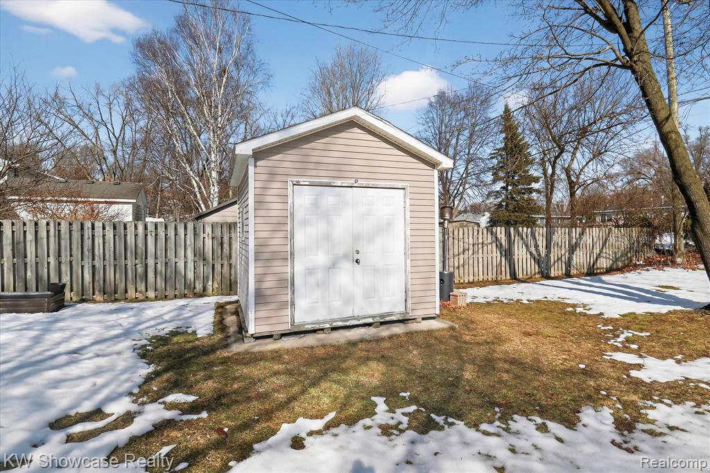 622 Elizabeth Street, Milford, MI 48381 — Photo 43