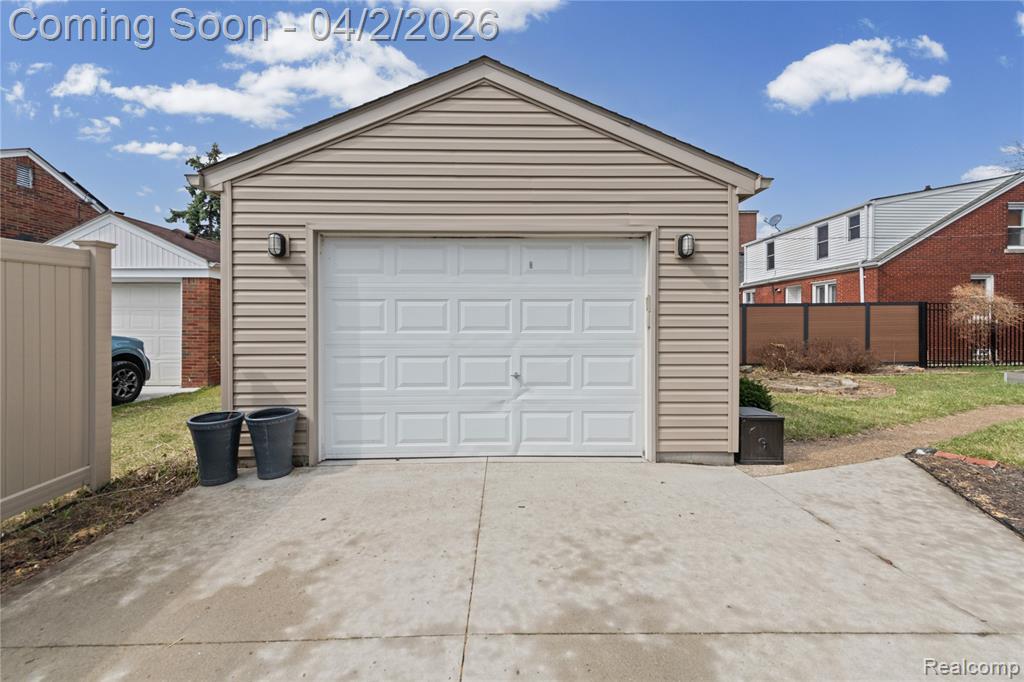 2305 Vinewood Street, Wyandotte, MI 48192 — Photo 29