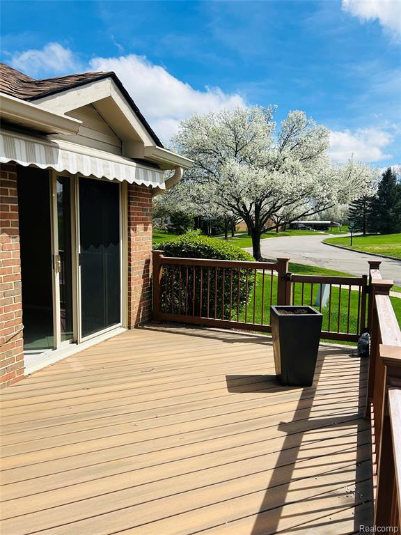 9596 Wheatgrass Lane, Belleville, MI 48111 — Photo 14