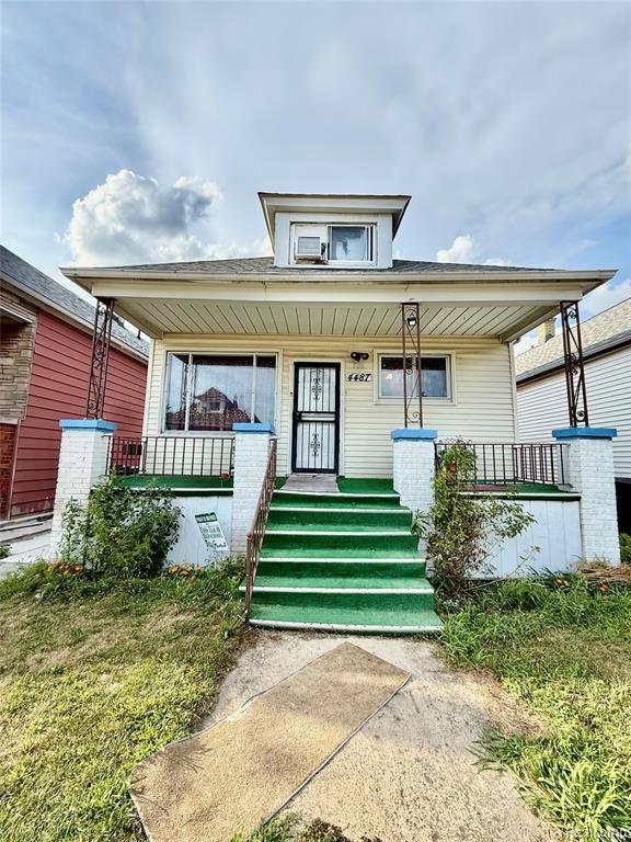 4487 Fredro Street, Hamtramck, MI 48212 — Photo 2