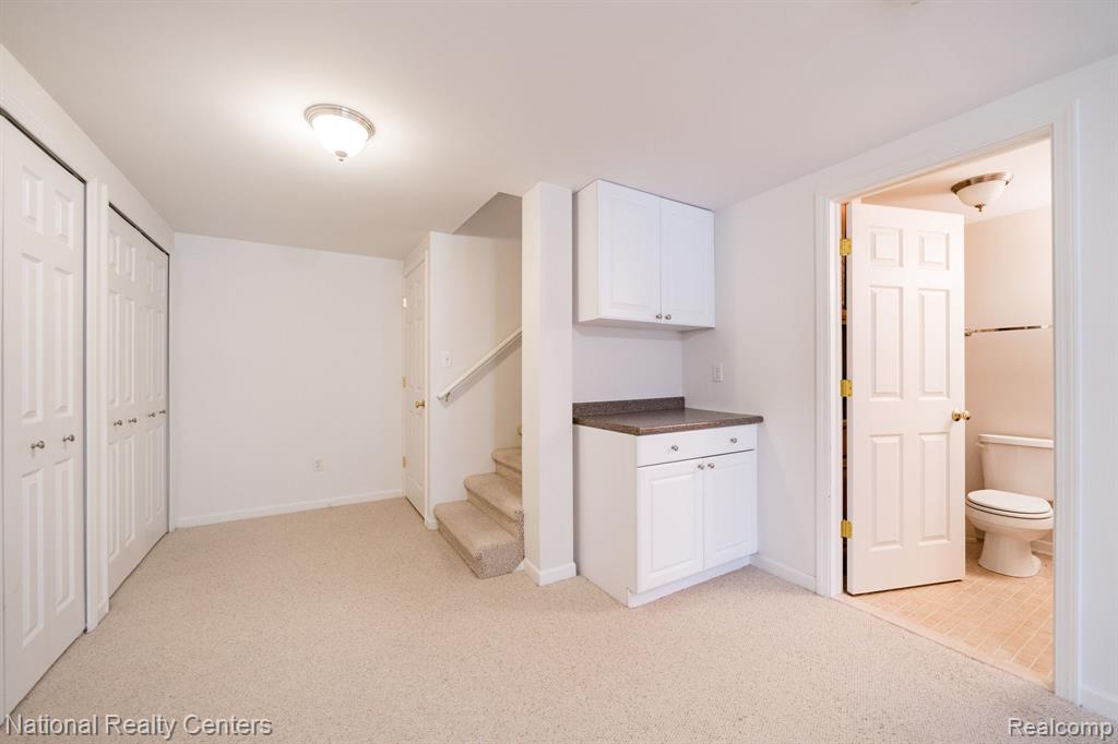 1291 Azalea Lane, 120, Waterford, MI 48327 — Photo 19