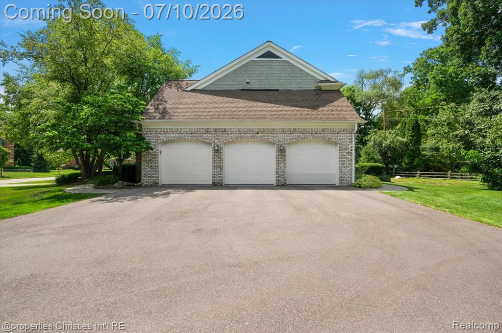 937 Mitchell Court, Bloomfield Hills, MI 48304 — Photo 44