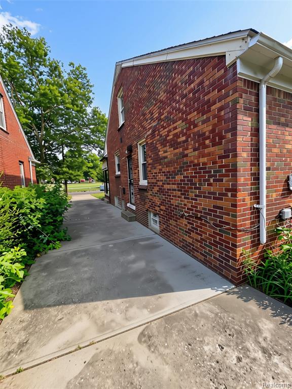 18051 Stansbury Street - Photo 4