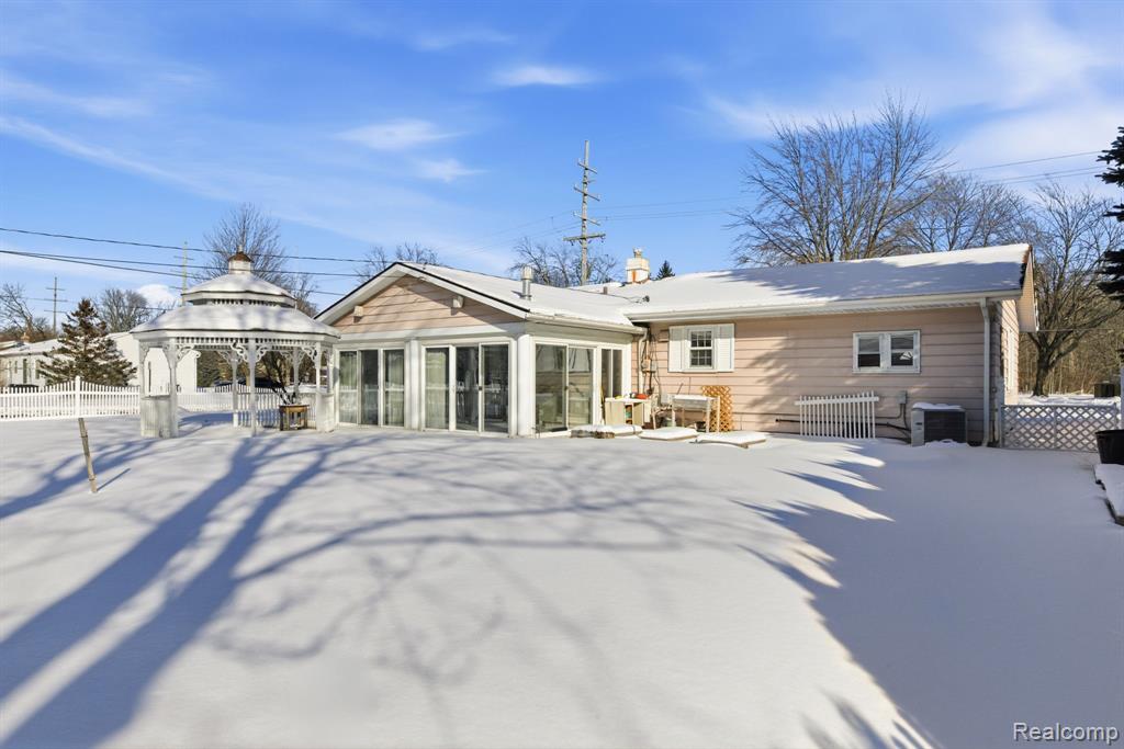 532 Michigan Avenue, Marysville, MI 48040 — Photo 40