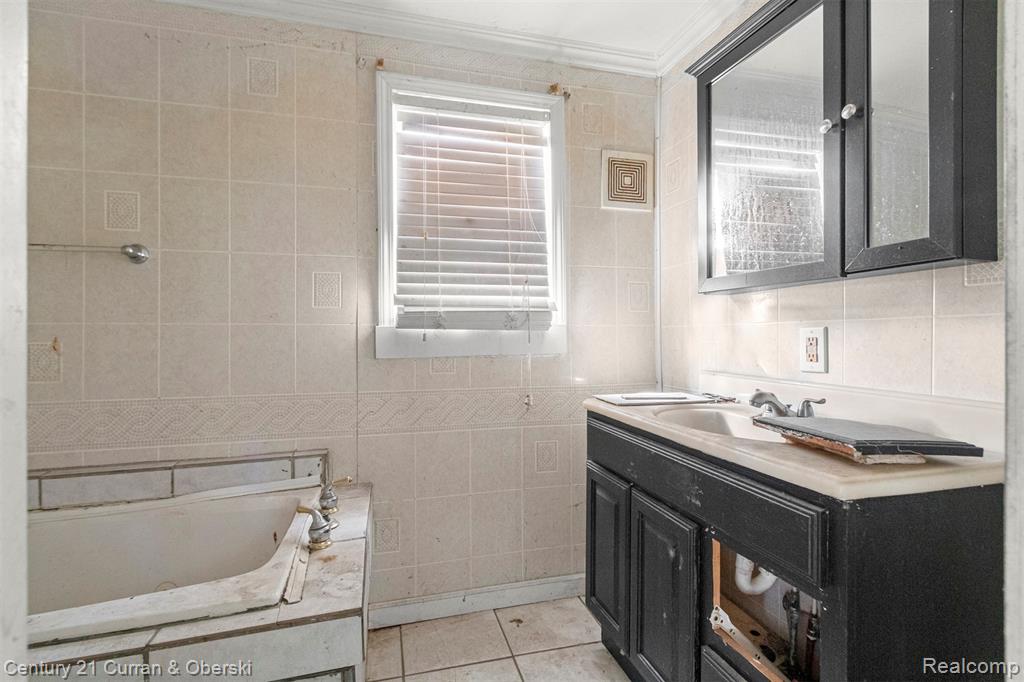 1270 E 1st Street, Monroe, MI 48161 — Photo 16