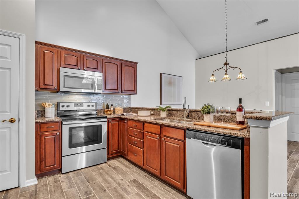 1155 Abbey Court, Westland, MI — Photo 30